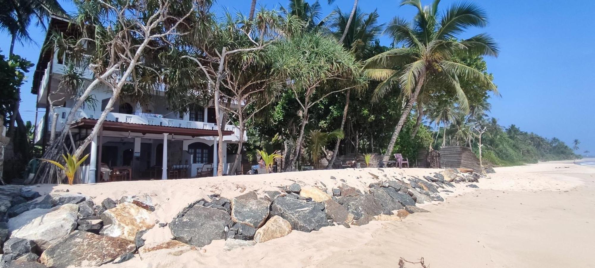 Haus Am Meer "Wilde Ananas" Hotell Koggala Exteriör bild